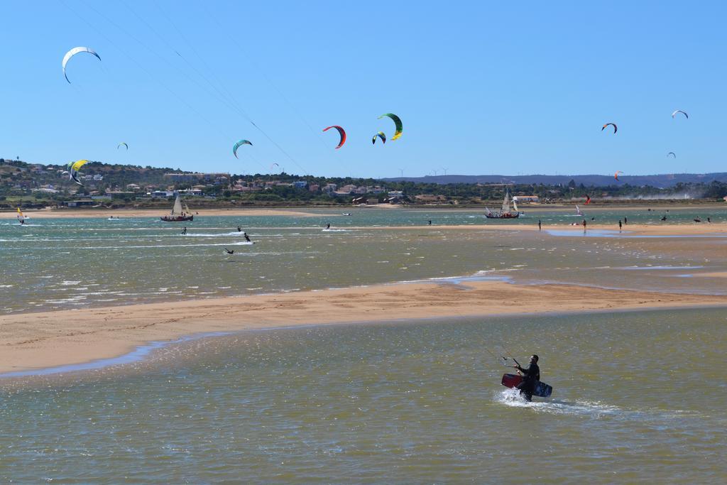 Ria Hostel Alvor Portimao Exterior photo